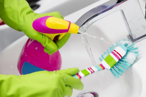 Professional hard floor cleaning service in N2 for homes and businesses