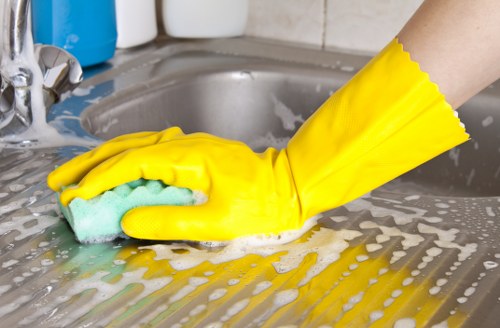 End of tenancy cleaning for a furnished rental property in N2
